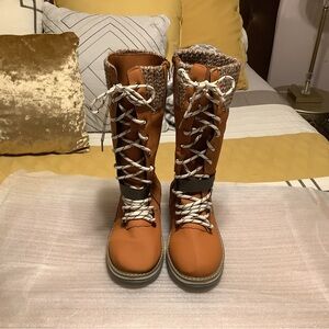 Cozy Brown Winter Boots with Knit Cuff      Size 40 NWOT
